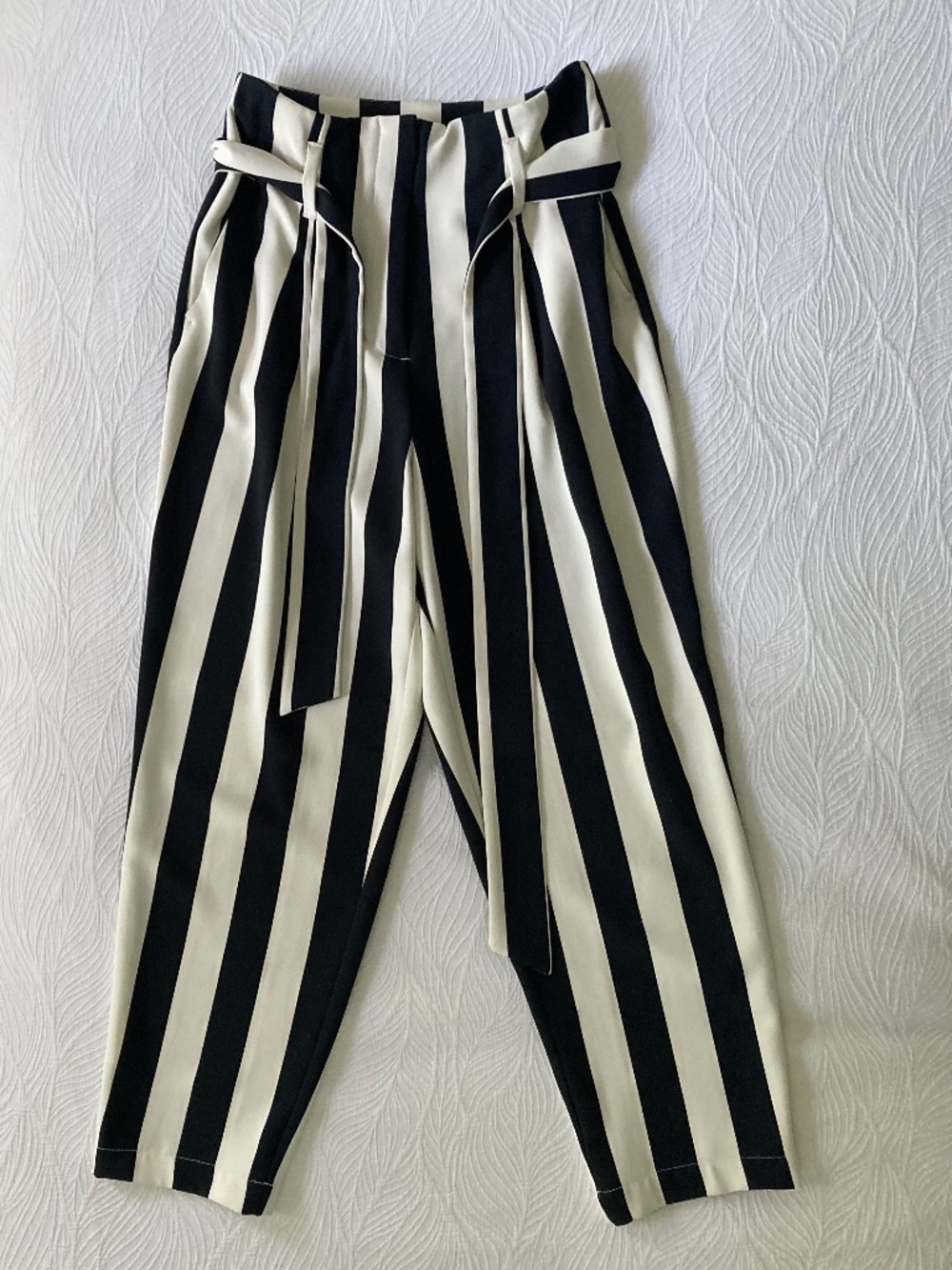 H&M black and cream belted striped pants